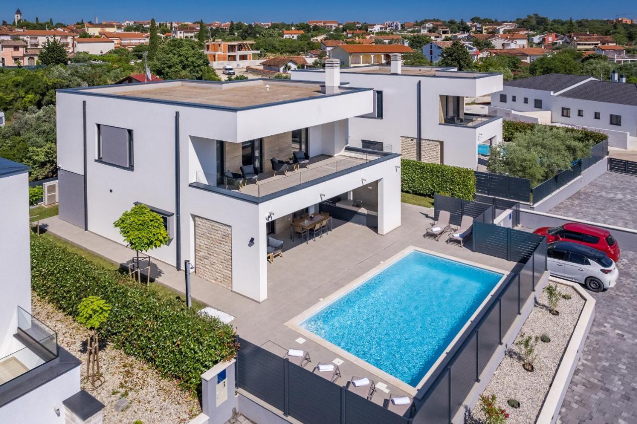 Villa Moon Near The Sea Fažana Eksteriør bilde